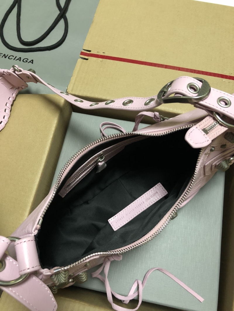 Ba1en*iaga le cagole bags